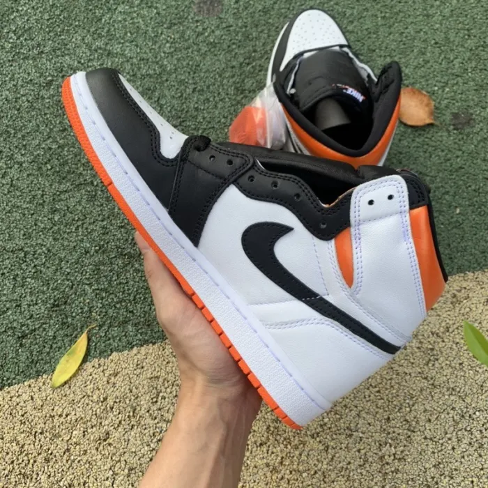 Jordan 1 Retro High Electro Orange