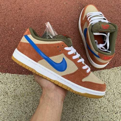 Nike SB Dunk Low Corduroy Dusty Peach