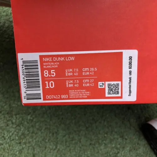 Nike SB Dunk Low Shoes