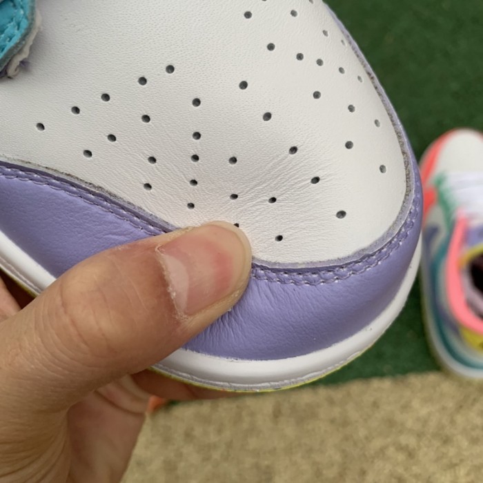 Nike Dunk Low SE Easter