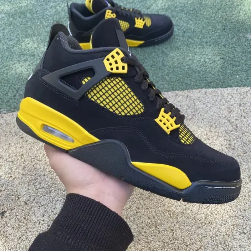 Air Jordan 4 Thunder 2023