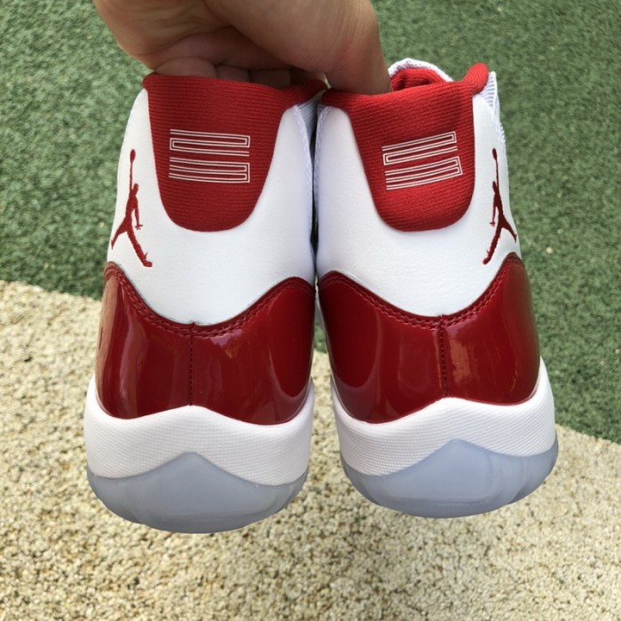 Air Jordan 11 Retro Cherry