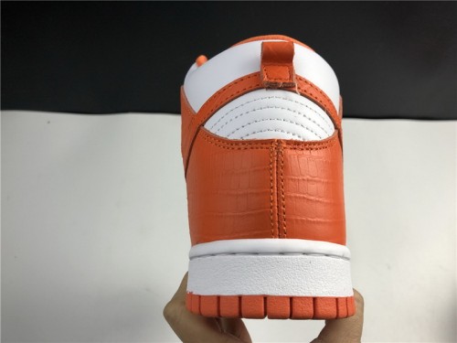 Nike SB Dunk High Supreme Orange