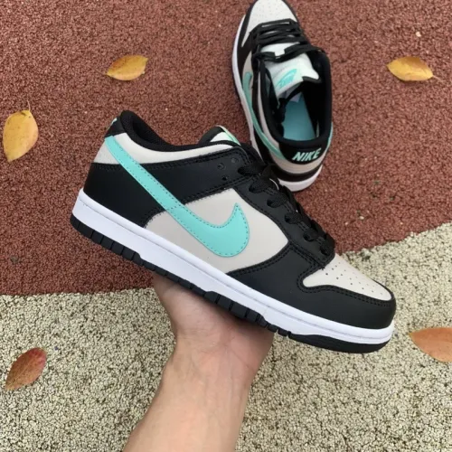 Nike Dunk Low Light Bone Tropical Twist