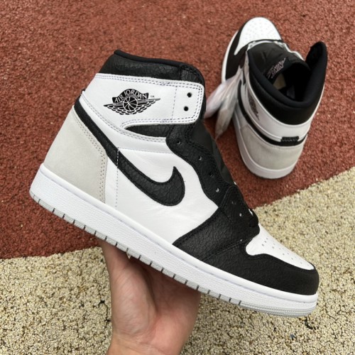 Jordan 1 Retro High OG Bleached Coral