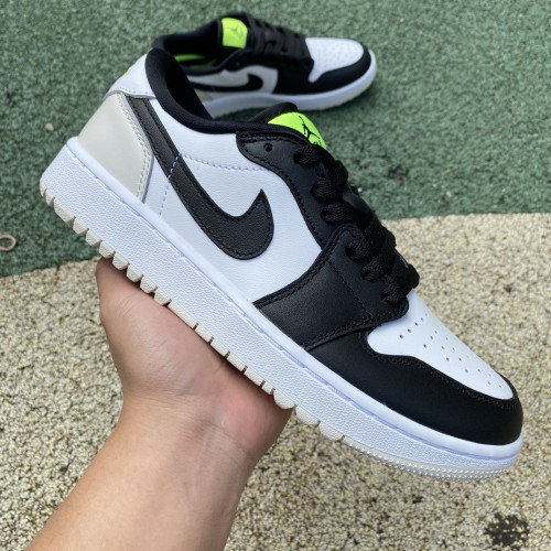 Jordan 1 Retro Low Golf Phantom Volt