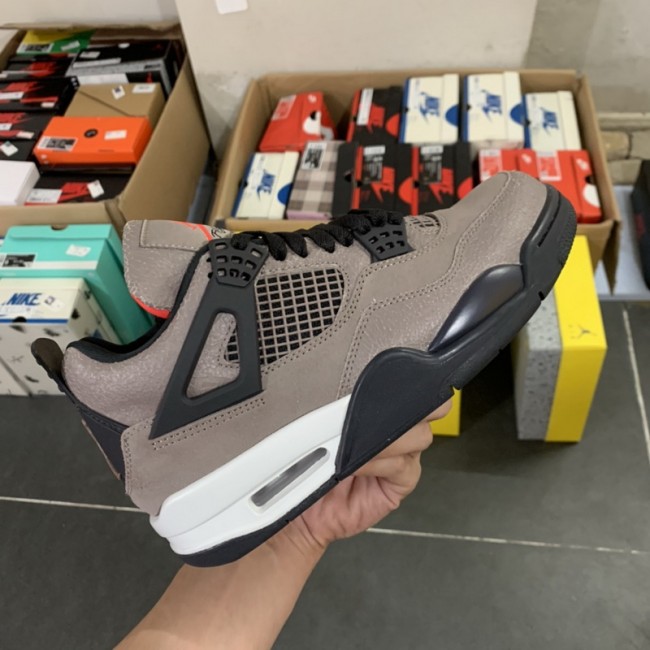 Air Jordan 4 Retro Taupe Haze (GS)