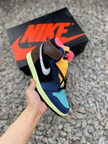 Jordan 1 Retro High Shoes