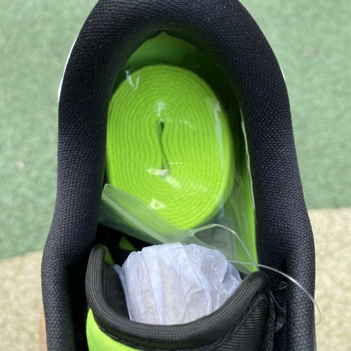 Jordan 1 Retro Low Golf Phantom Volt