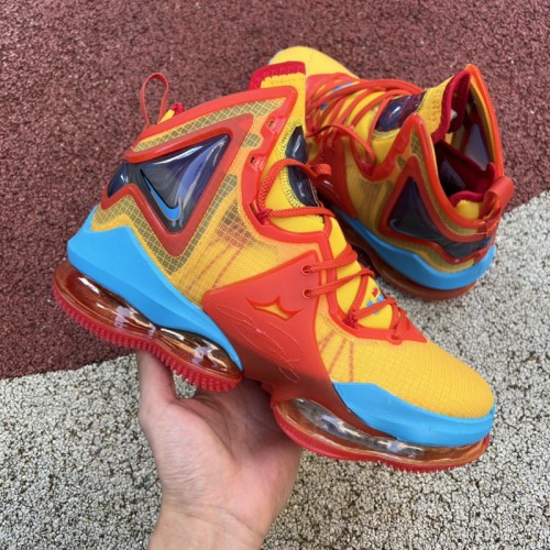 Nike Lebron 19 Tune Squad