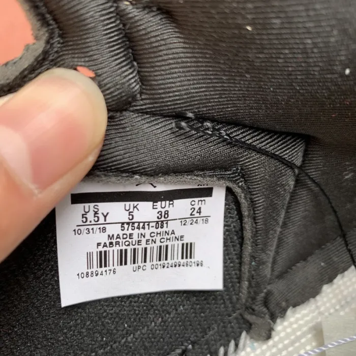 Authentic Air Jordan 1 “Crimson Tint” GS