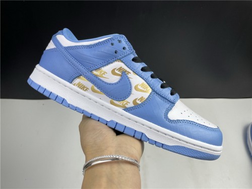Supreme x Nike SB Dunk Low