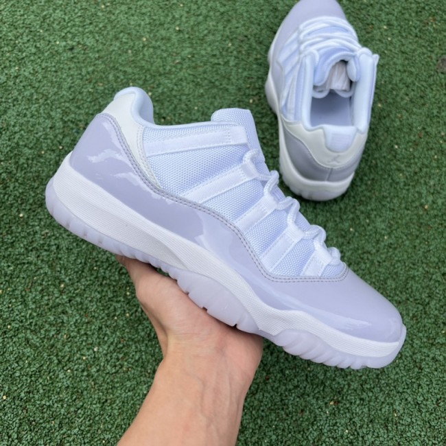 Air Jordan 11 PURE VIOLET