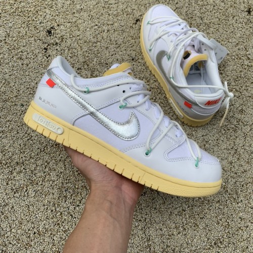 Off-White x Nike Dunk Low