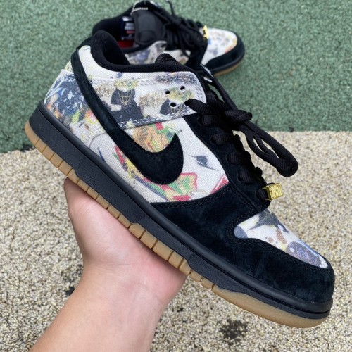 Nike SB Dunk Low Supreme Rammellzee