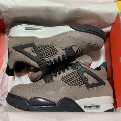 Air Jordan 4 Retro Taupe Haze (GS)