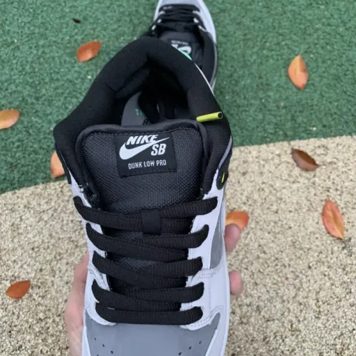 Nike SB Dunk Low VX1000