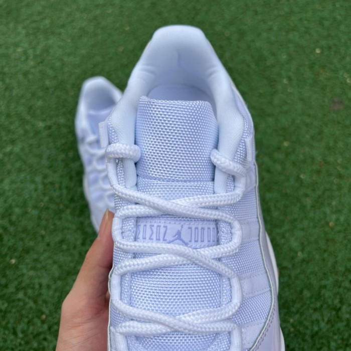 Air Jordan 11 PURE VIOLET