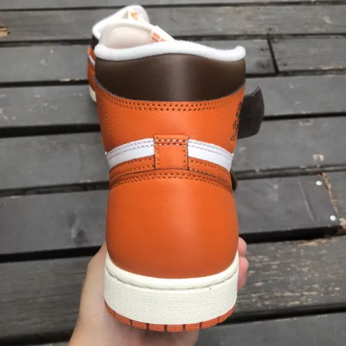 Jordan 1 Retro High OG Starfish GS