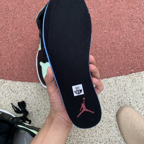 Authentic Jordan 1 Mid Shoes036