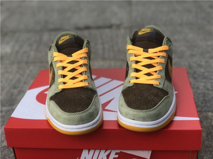 Nike Dunk Low Dusty Olive