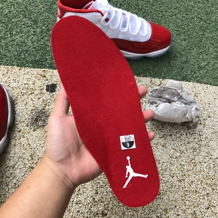 Air Jordan 11 Retro Cherry