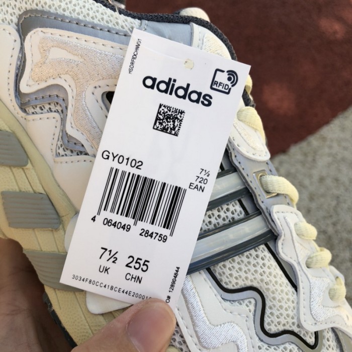 Adidas Response CL Bad Bunny