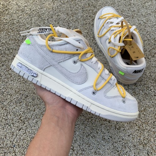 Off-White™ x Nike SB Dunk Low The 39
