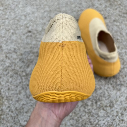 Yeezy Knit RNR Sulfur