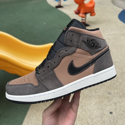 Air Jordan 1 Mid SE Dark Chocolate