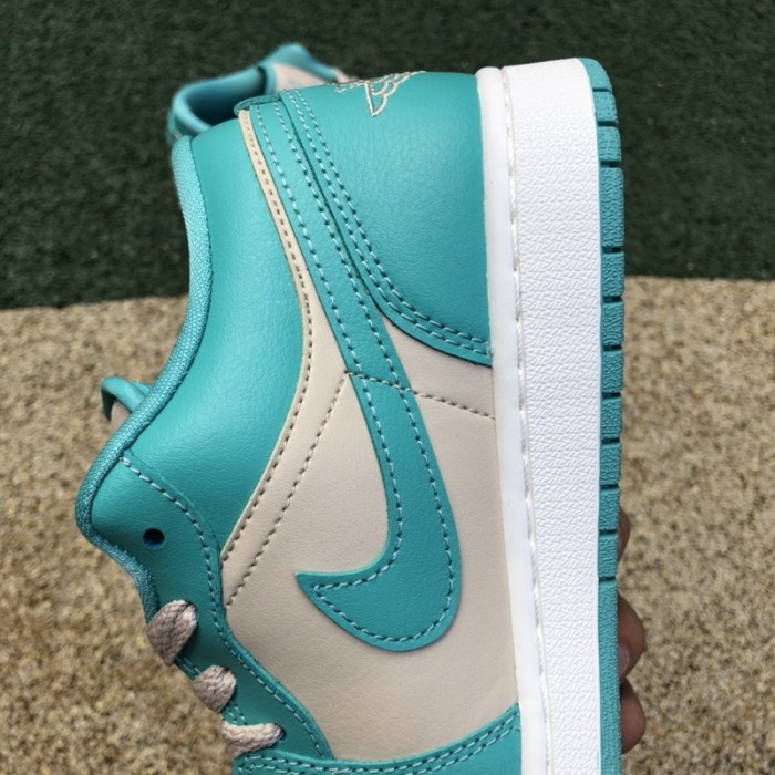 Jordan 1 Low Tropical Teal