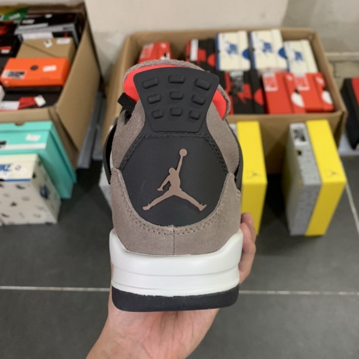 Air Jordan 4 Retro Taupe Haze (GS)