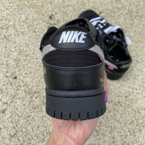 Off-White x Nike Dunk Low