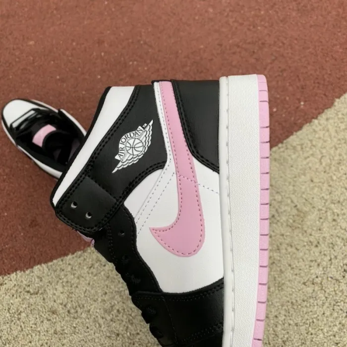 Authentic Jordan 1 Mid Shoes057