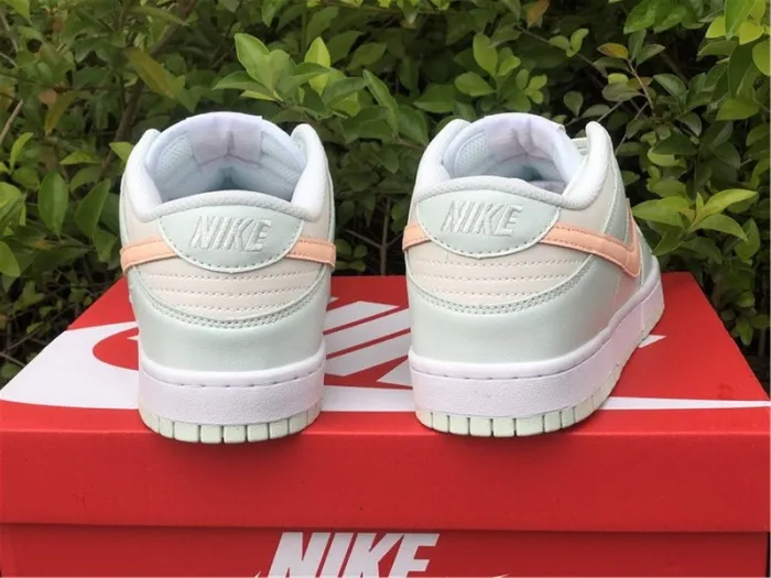 Nike Dunk Low Barely Green