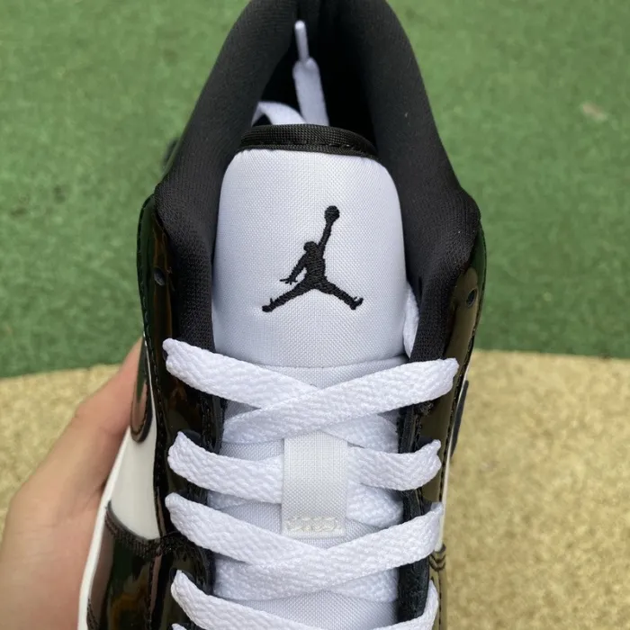 Jordan 1 Low SE Concord