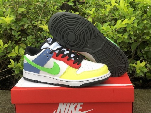 Nike Dunk Low Green Strike