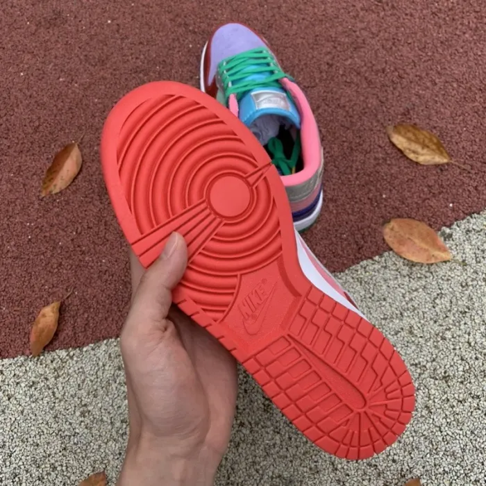 Nike Dunk Low Sunset Pulse