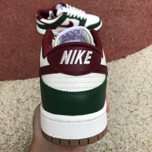 Nike Dunk Low “Gorge Green”