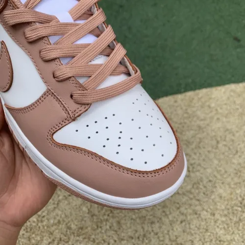 Nike Dunk Low Rose Whisper