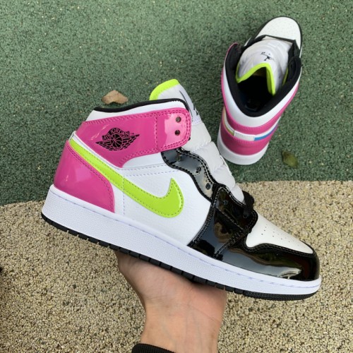 Authentic Jordan 1 Mid Shoes053