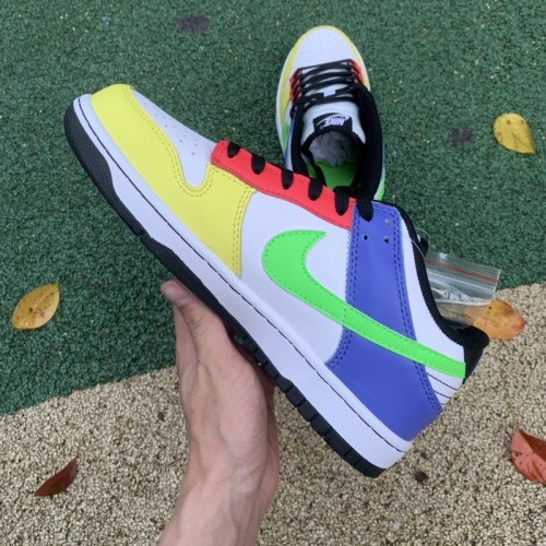 Nike Dunk Low Green Strike