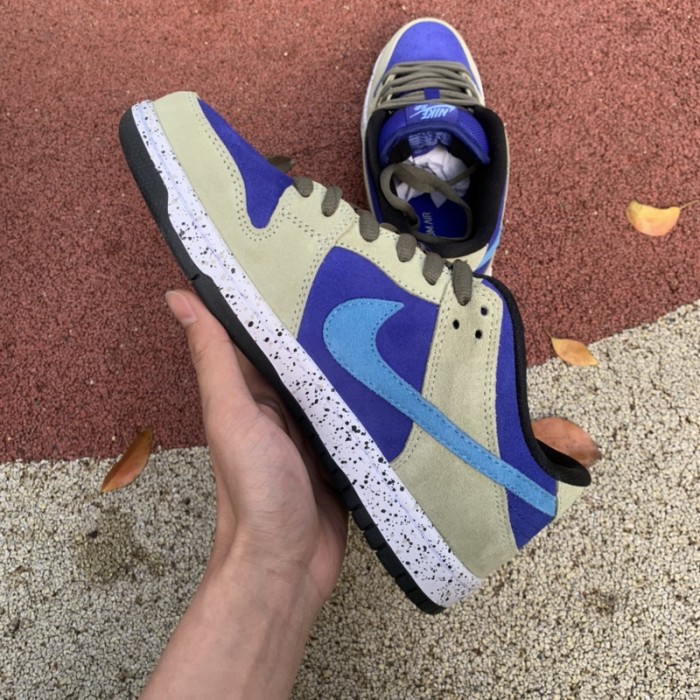 Nike Dunk Low SB Celadon
