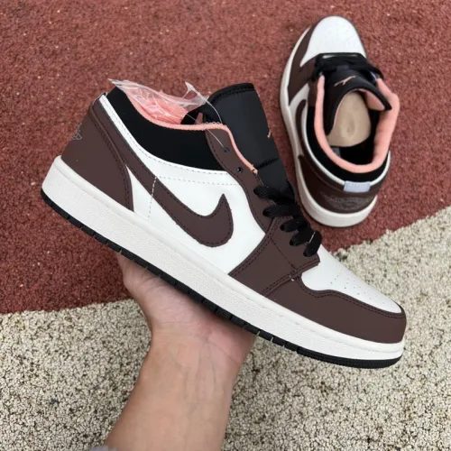 Air Jordan 1 Low Mocha