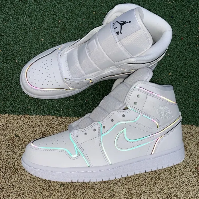 Authentic Jordan 1 Mid Shoes060