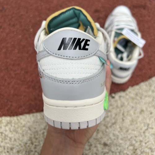 Off-White™ x Nike SB Dunk Low The 42
