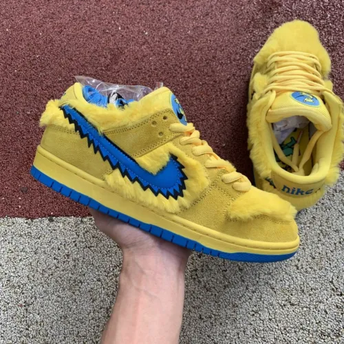 Grateful Dead x Nike Dunk SB Low “Yellow Bear” GS