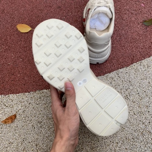 Gucci Shoes-3