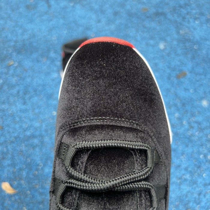 Air Jordan 11 Bred Velvet