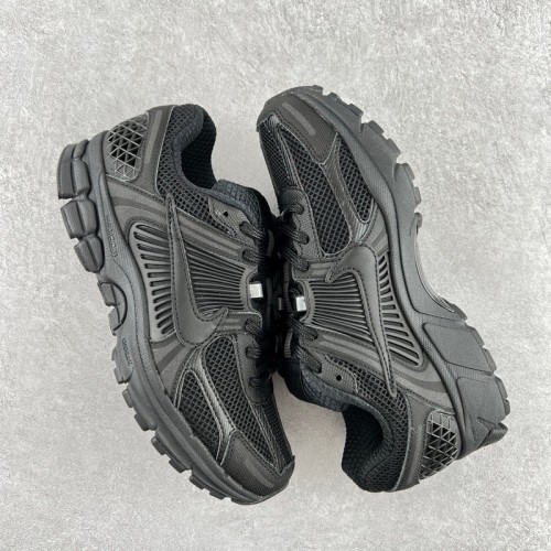 Nike Zoom Vomero 5 Triple Black